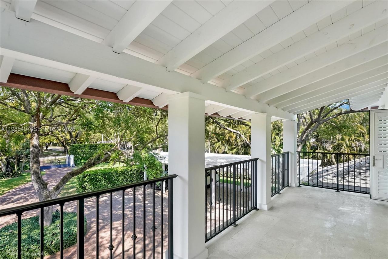 4550 Sunset Dr, Coral Gables, FL 33143 Photo