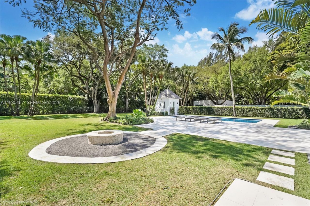 4550 Sunset Dr, Coral Gables, FL 33143 Photo