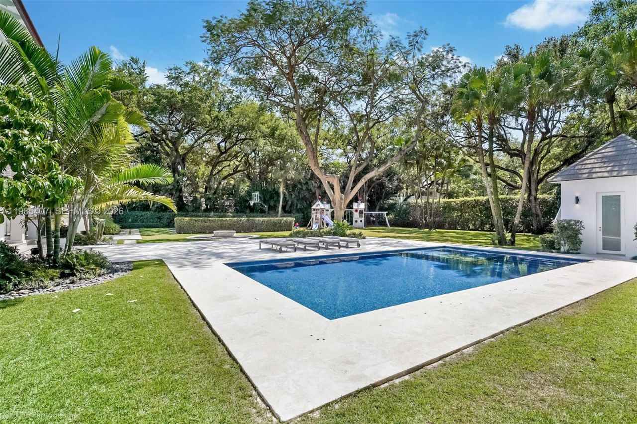 4550 Sunset Dr, Coral Gables, FL 33143 Photo