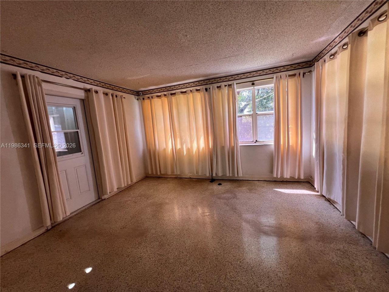 9950 SW 35th Ter, Miami, FL 33165 Photo