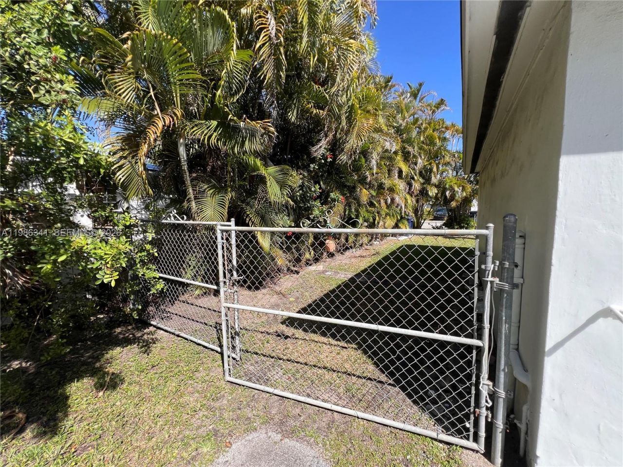 9950 SW 35th Ter, Miami, FL 33165 Photo