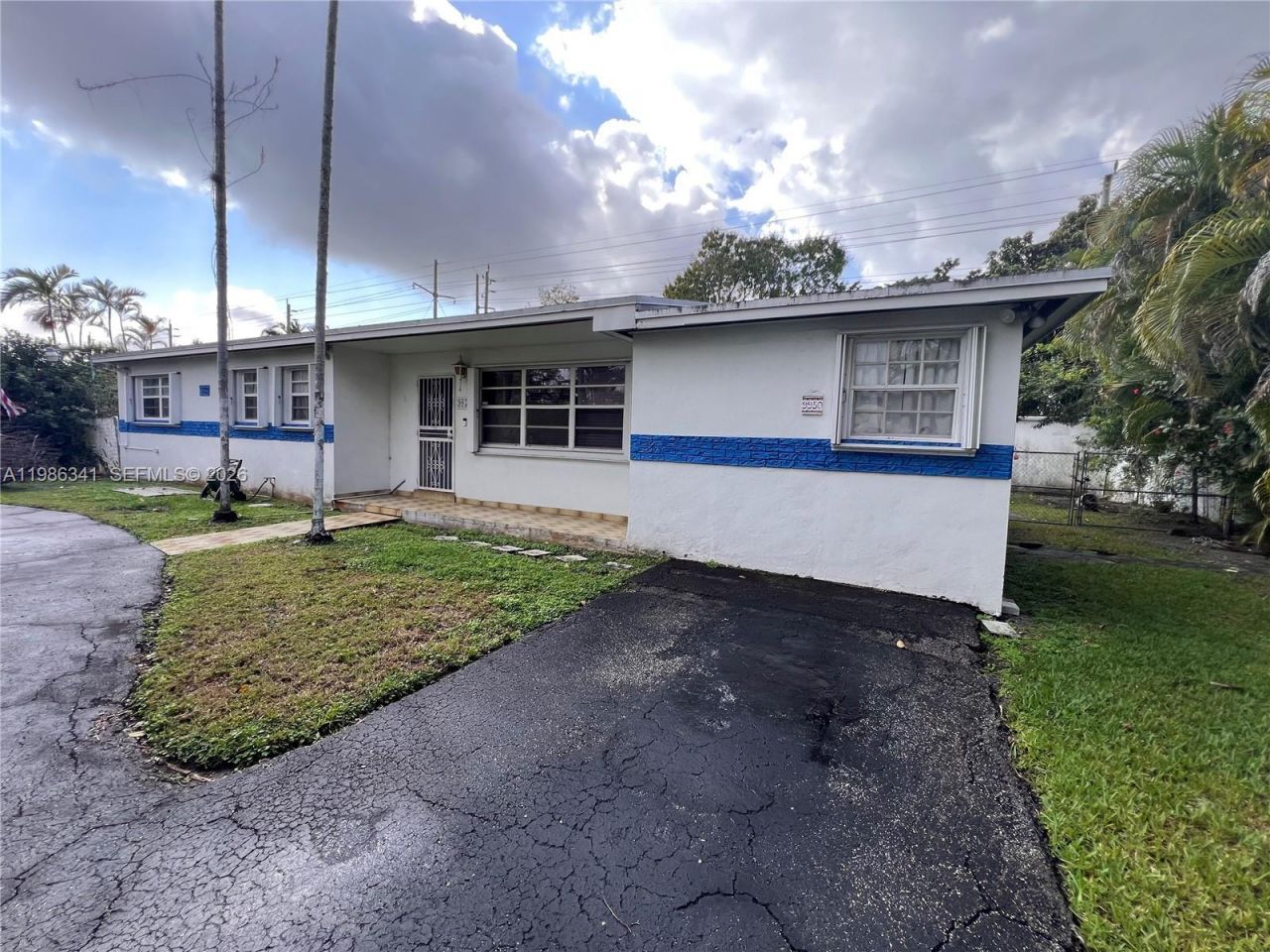 9950 SW 35th Ter, Miami, FL 33165 Photo