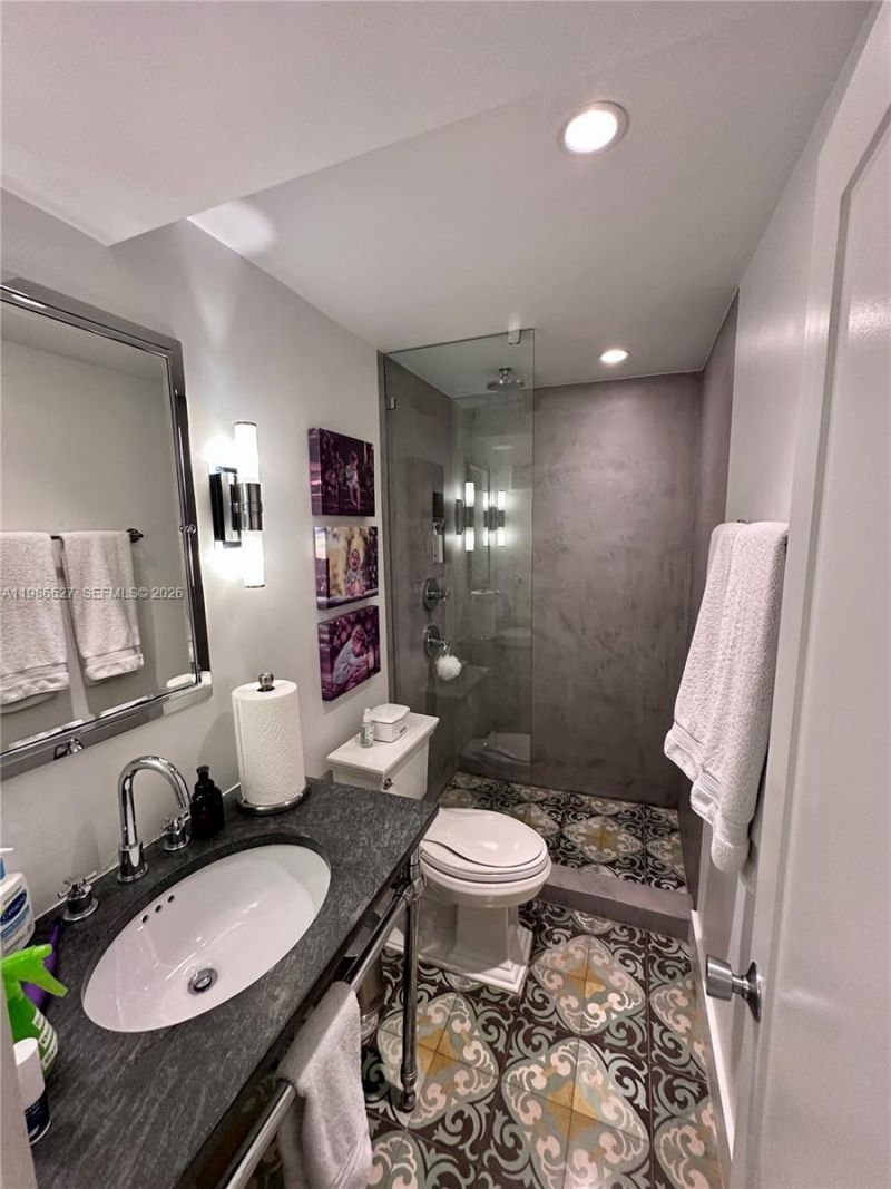 166 Harbor Dr, Unit 6B, Key Biscayne, FL 33149 Photo