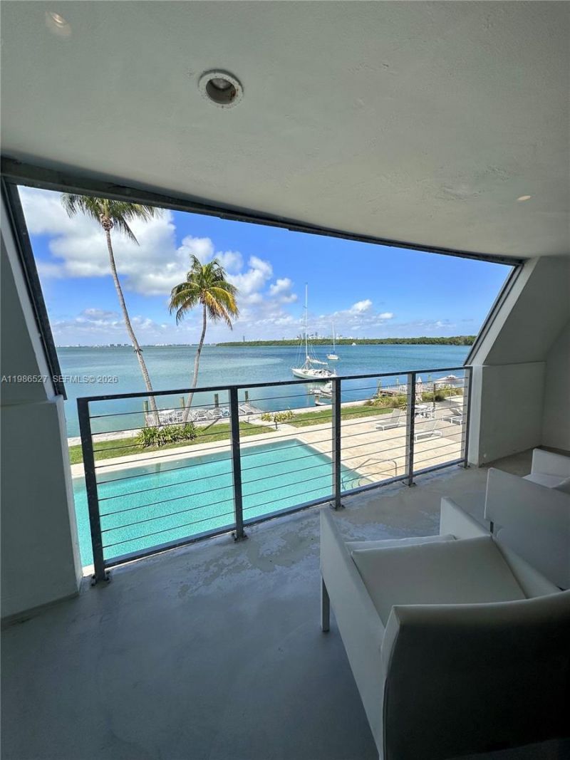 166 Harbor Dr, Unit 6B, Key Biscayne, FL 33149 Photo