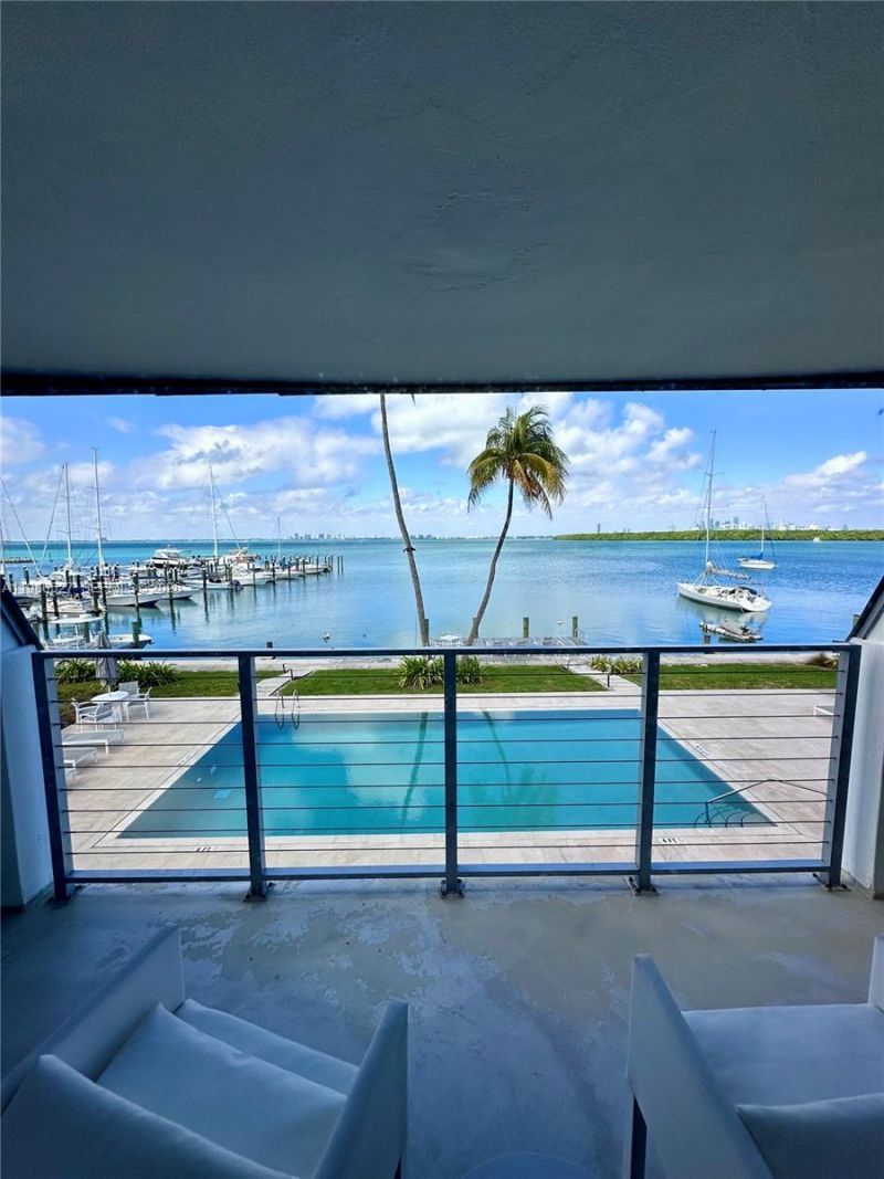 166 Harbor Dr, Unit 6B, Key Biscayne, FL 33149 Photo