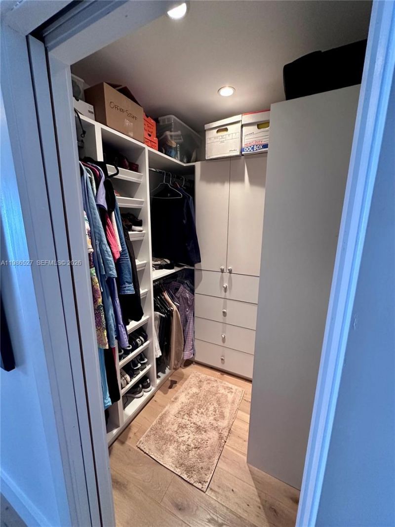 166 Harbor Dr, Unit 6B, Key Biscayne, FL 33149 Photo