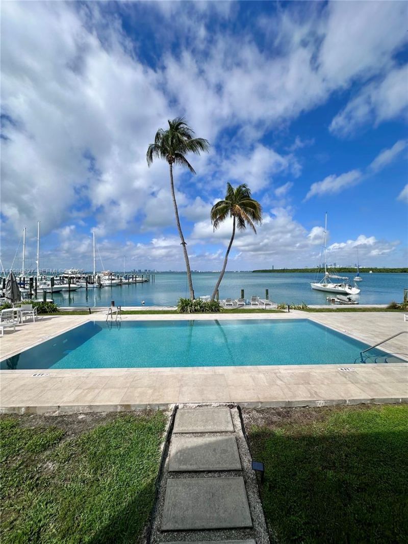166 Harbor Dr, Unit 6B, Key Biscayne, FL 33149 Photo