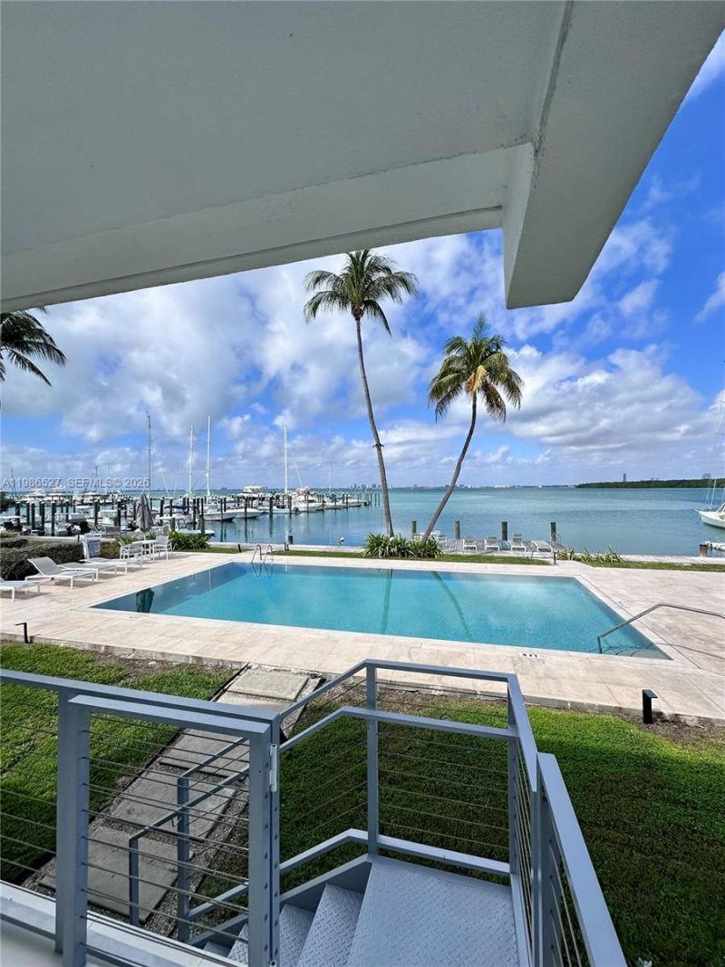 166 Harbor Dr, Unit 6B, Key Biscayne, FL 33149 Photo