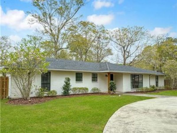 305 E PEARL Street , Slidell, LA 70461