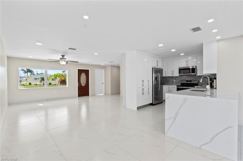 107 Albatross St, Fort Myers Beach, FL 33931 Photo