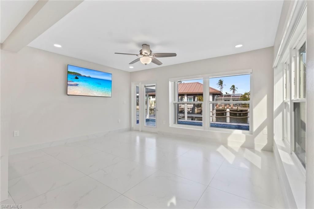 107 Albatross St, Fort Myers Beach, FL 33931 Photo