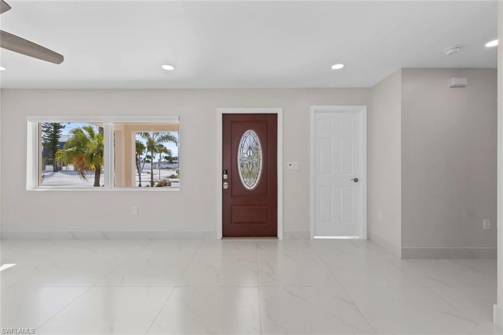 107 Albatross St, Fort Myers Beach, FL 33931 Photo