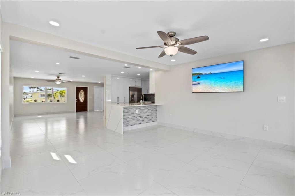 107 Albatross St, Fort Myers Beach, FL 33931 Photo