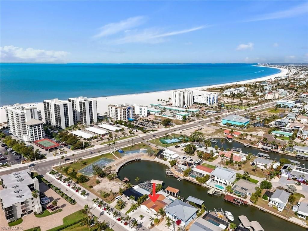 107 Albatross St, Fort Myers Beach, FL 33931 Photo