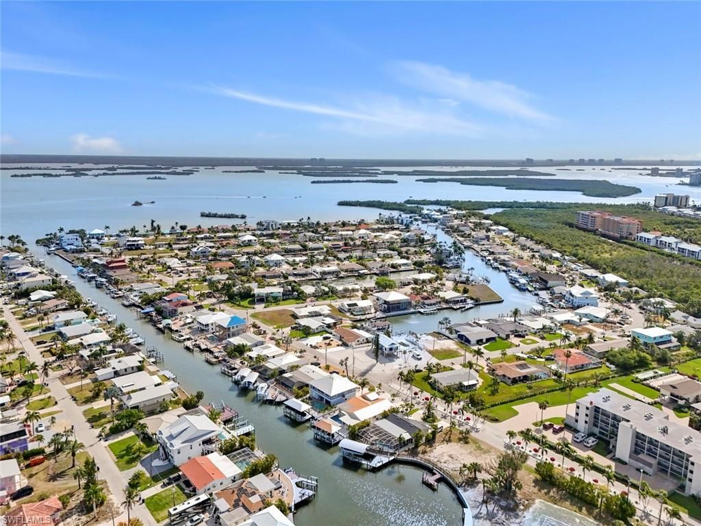 107 Albatross St, Fort Myers Beach, FL 33931 Photo