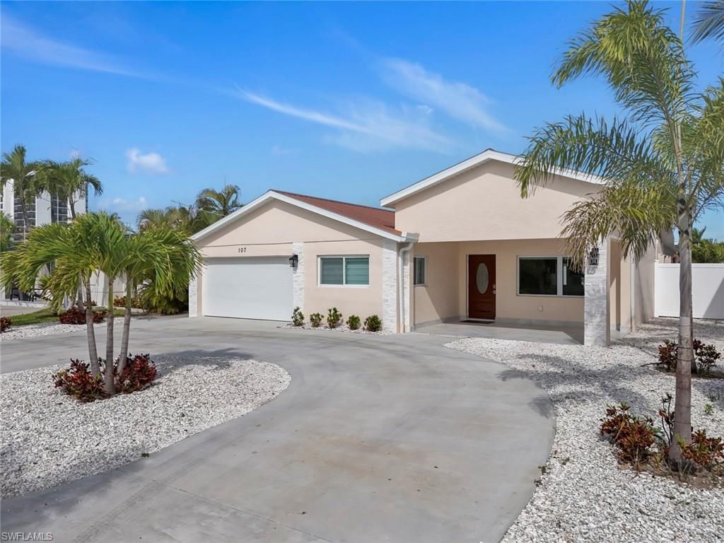 107 Albatross St, Fort Myers Beach, FL 33931 Photo