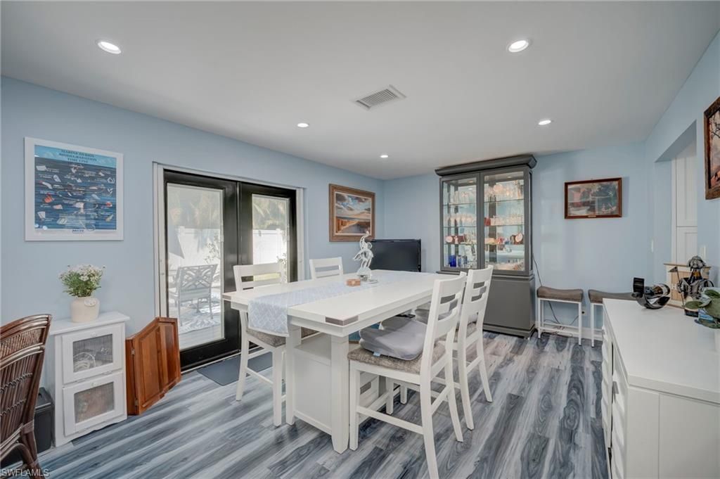 1089 N Town And River Dr, Fort Myers, FL 33919 Photo