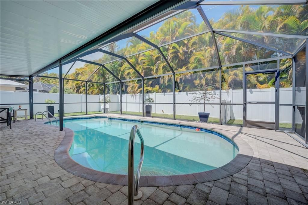 1089 N Town And River Dr, Fort Myers, FL 33919 Photo