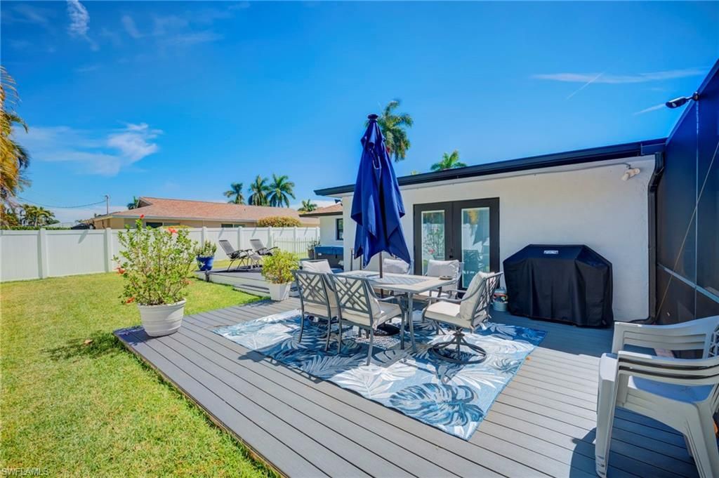 1089 N Town And River Dr, Fort Myers, FL 33919 Photo