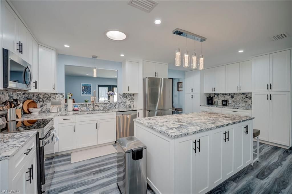 1089 N Town And River Dr, Fort Myers, FL 33919 Photo