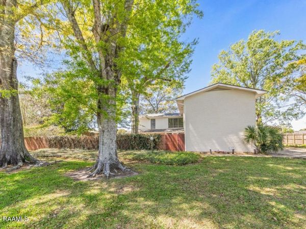 107 Bonnet Street, New Iberia, LA 70563