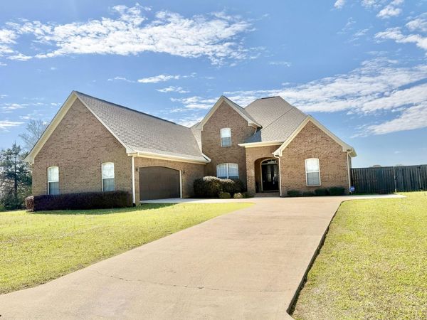 133 Simbrah Dr., Tupelo, MS 38804