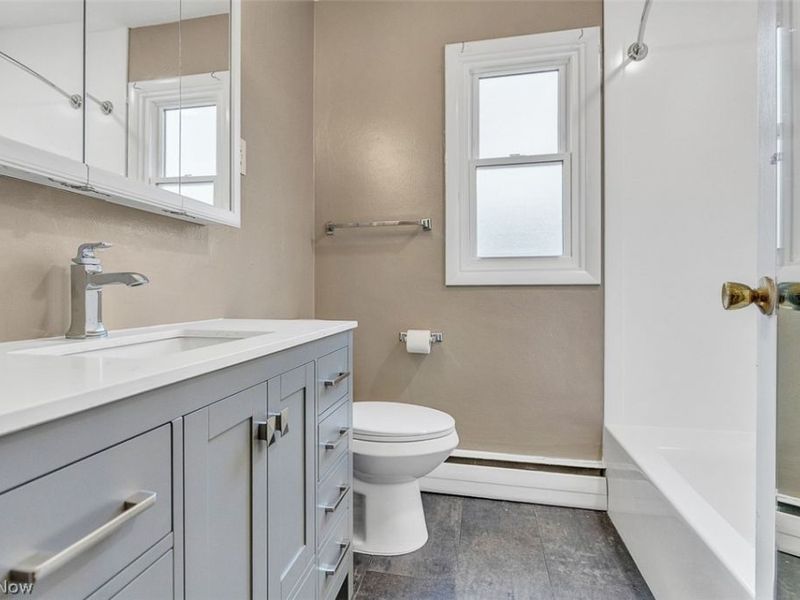 165 Woodhill Drive , Amherst, OH 44001 Photo 19