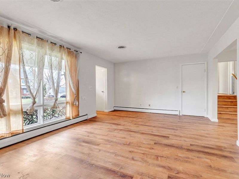 165 Woodhill Drive , Amherst, OH 44001 Photo 6