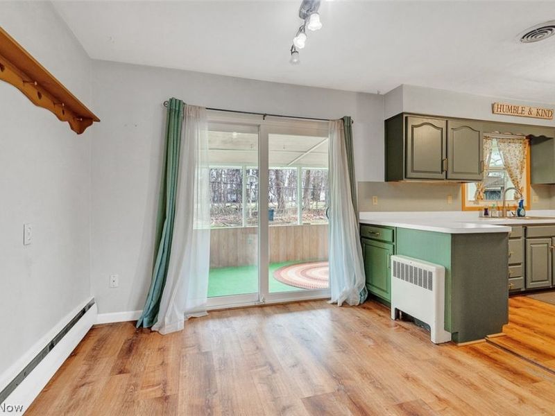 165 Woodhill Drive , Amherst, OH 44001 Photo 7