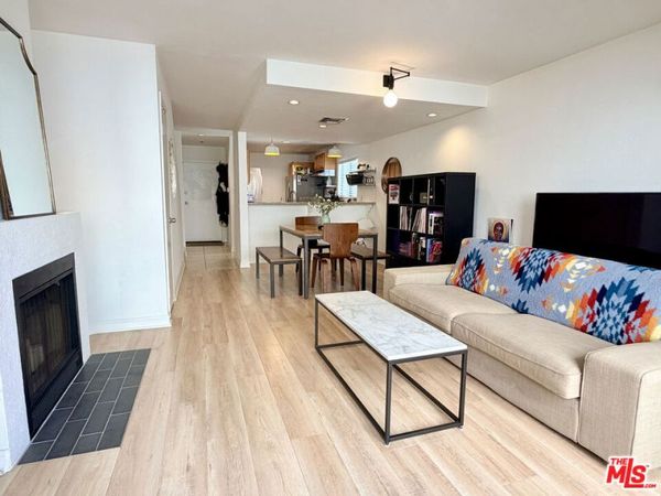 350 Burchett Street, Unit 101, Glendale, CA 91203