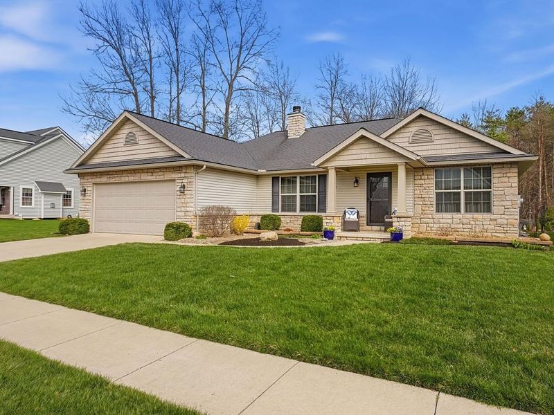 320 Middleburn Street , Johnstown, OH 43031 Photo 1