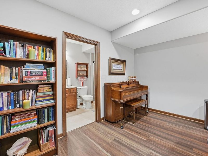 320 Middleburn Street , Johnstown, OH 43031 Photo 26