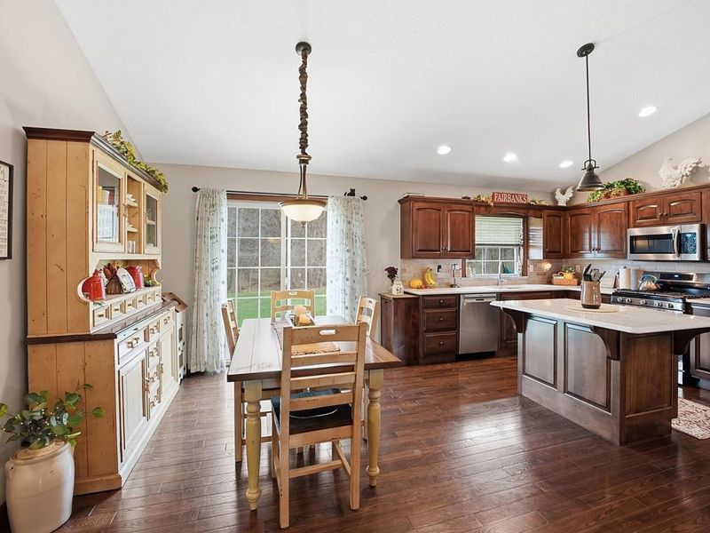 320 Middleburn Street , Johnstown, OH 43031 Photo 8