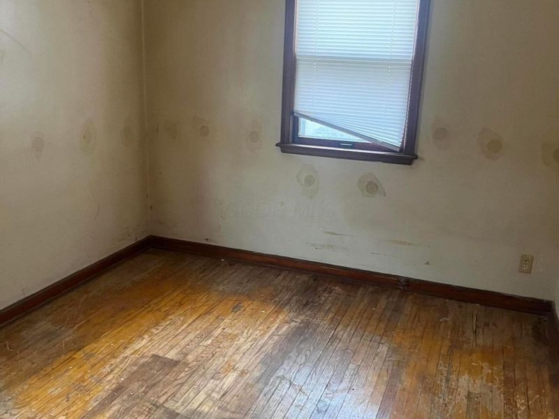 2451 Joyce Avenue , Columbus, OH 43211 Photo 9