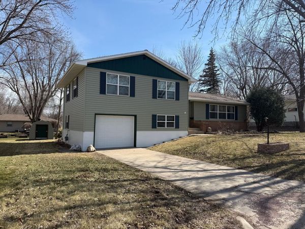 501 Veda Drive, Redwood Falls, MN 56283