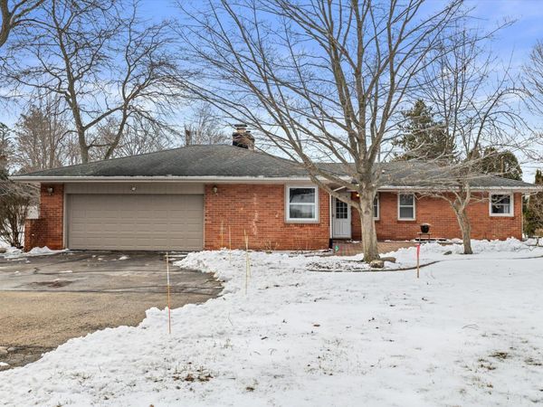 4950 James Ave, Wind Point, WI 53402