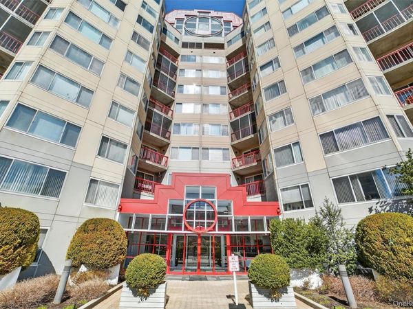 10 Stewart Place, Unit 3FE, White Plains, NY 10603