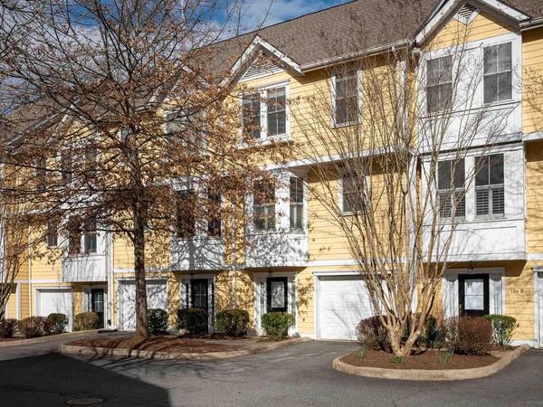 104 MELBOURNE PRK, Unit D, CHARLOTTESVILLE, VA 22901