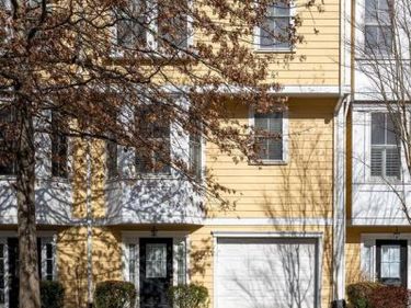 104 MELBOURNE PRK, Unit D, CHARLOTTESVILLE, VA 22901