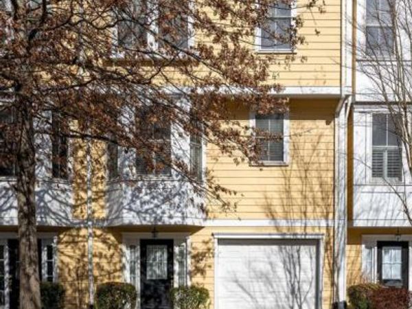 104 MELBOURNE PRK, Unit D, CHARLOTTESVILLE, VA 22901