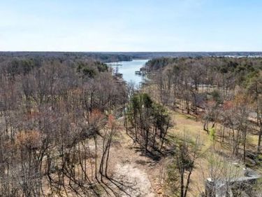 2501 LAKE FOREST LANE , BUMPASS, VA 23024