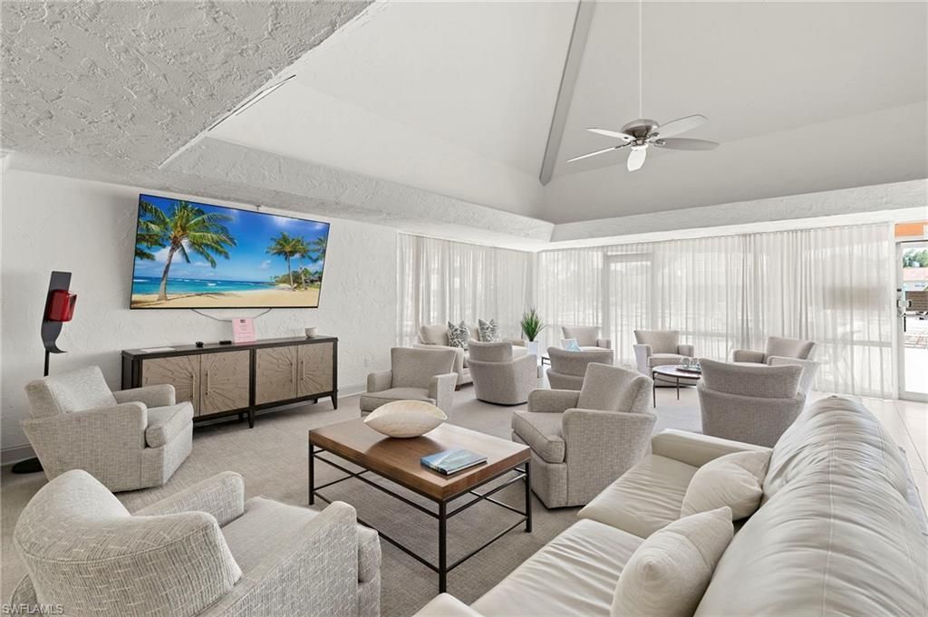 300 Forest Lakes Blvd, Unit 112, Naples, FL 34105 Photo