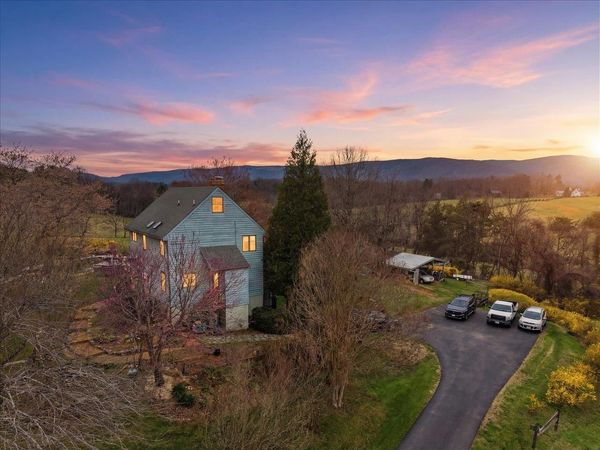 1120 KINGSWAY RD, AFTON, VA 22920