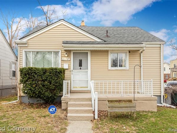 20747 Caledonia Avenue, Hazel Park, MI 48030