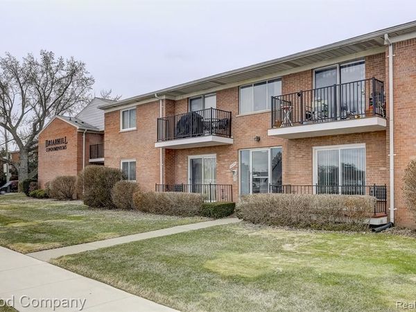 32075 Beaconsfield Street, Roseville, MI 48066