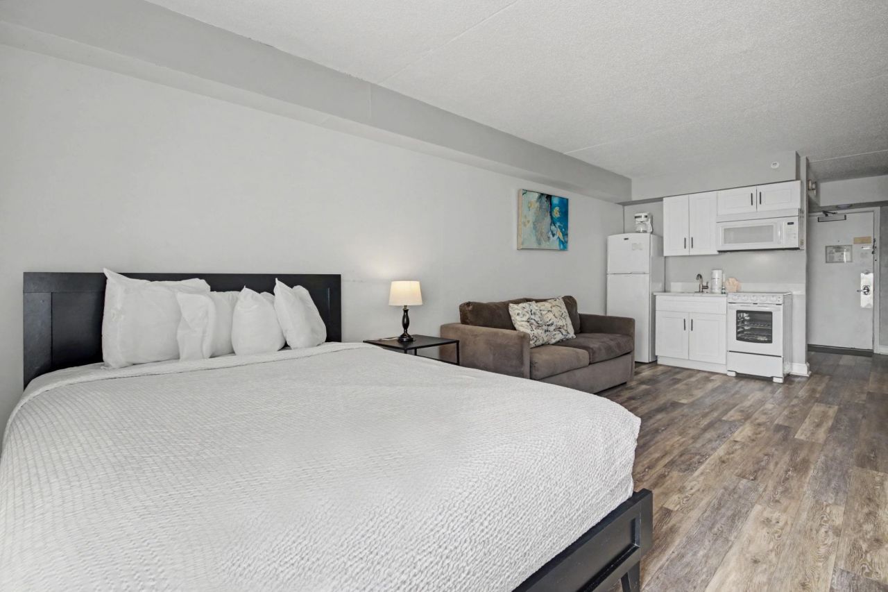 1207 S Ocean Blvd. S  Photo 12