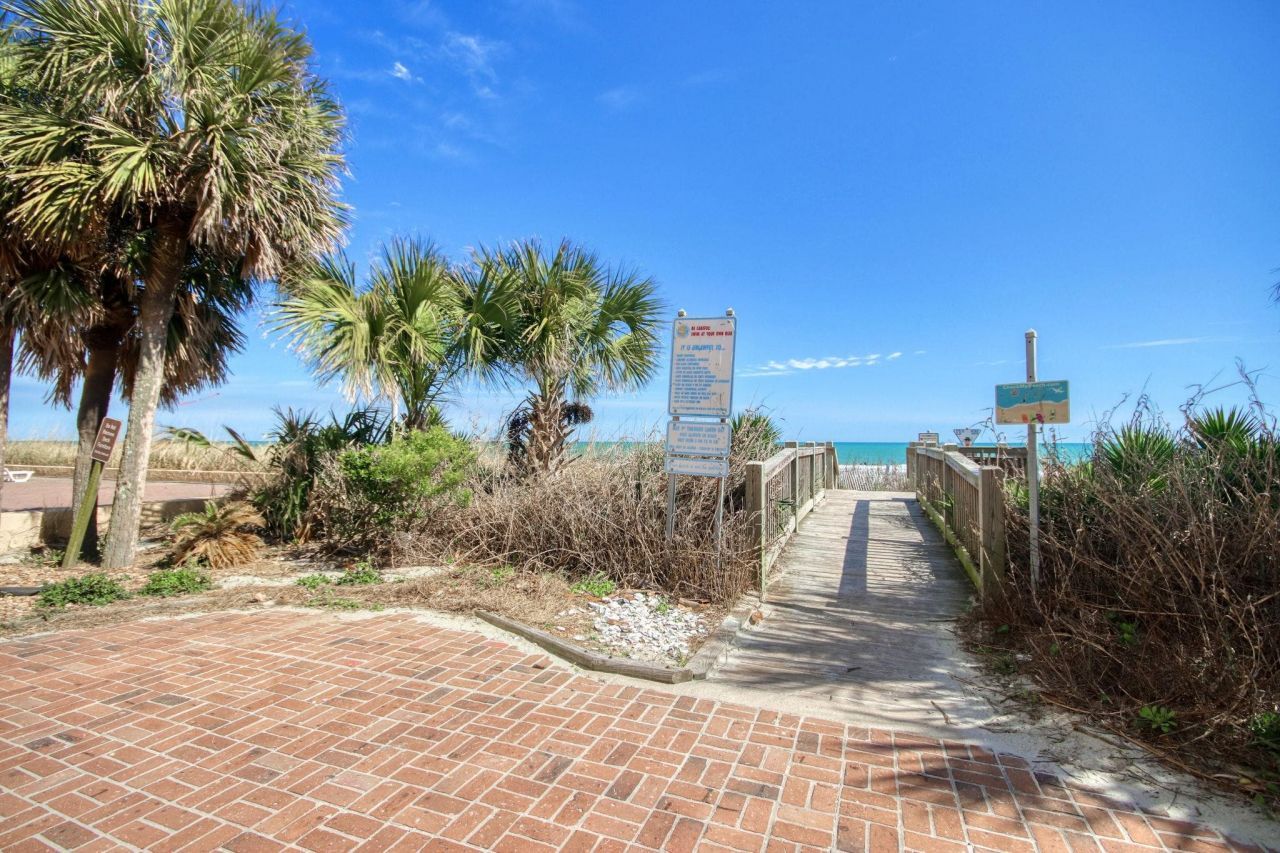 1207 S Ocean Blvd. S  Photo 22