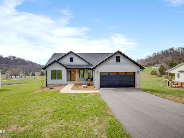 284 Old Charity Hill Road, Elizabethton, TN 37643