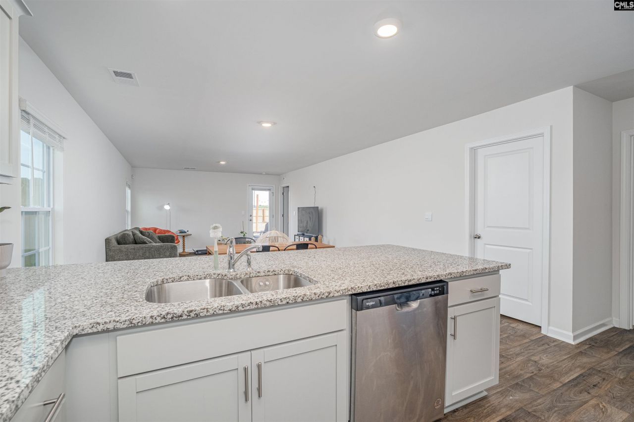 1843 Wildhorse Drive  Photo 10