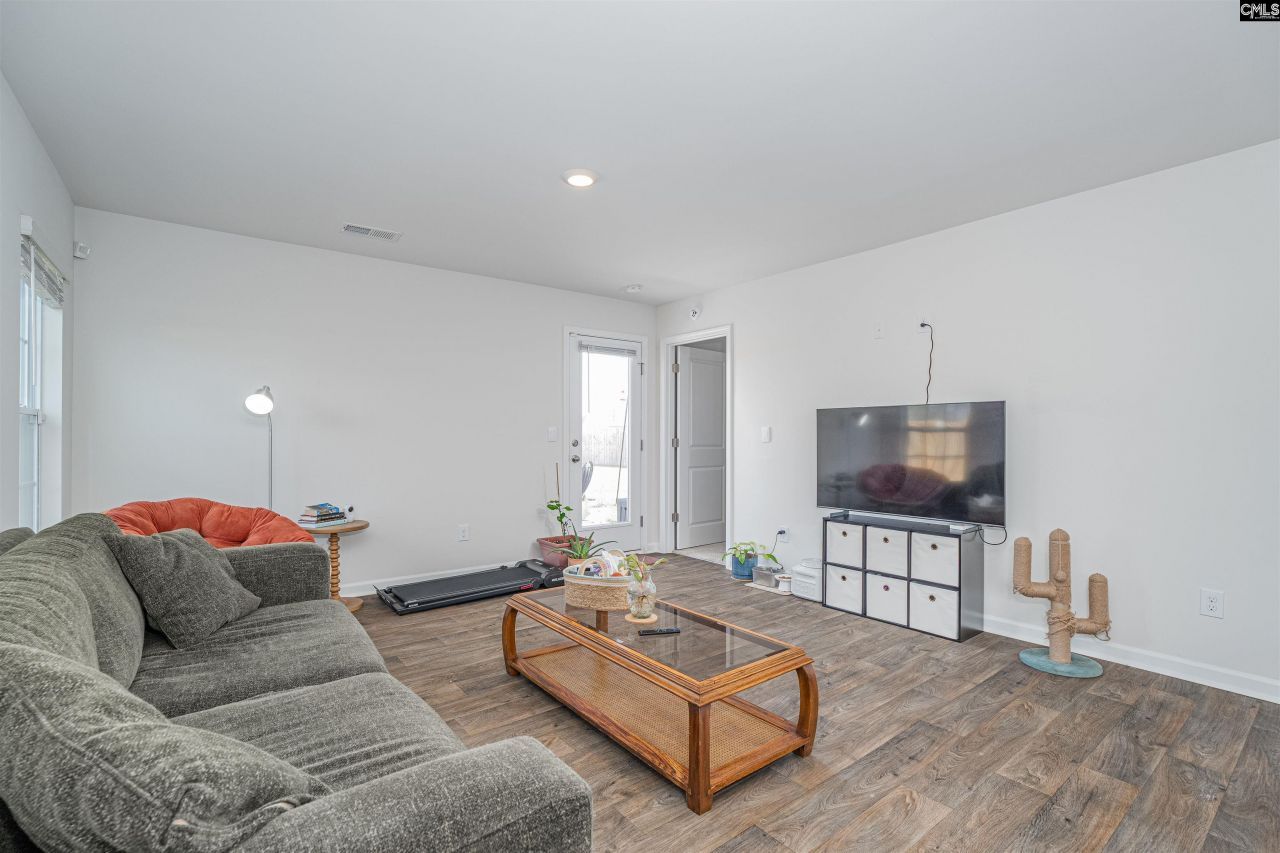 1843 Wildhorse Drive  Photo 15